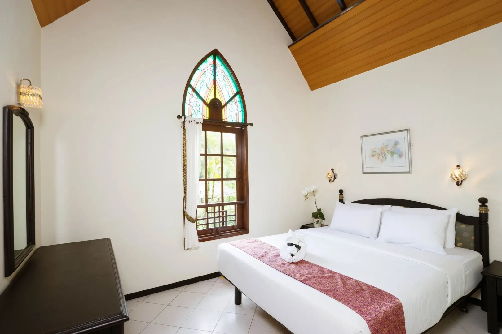 Royal Hotel and Villa Batu
