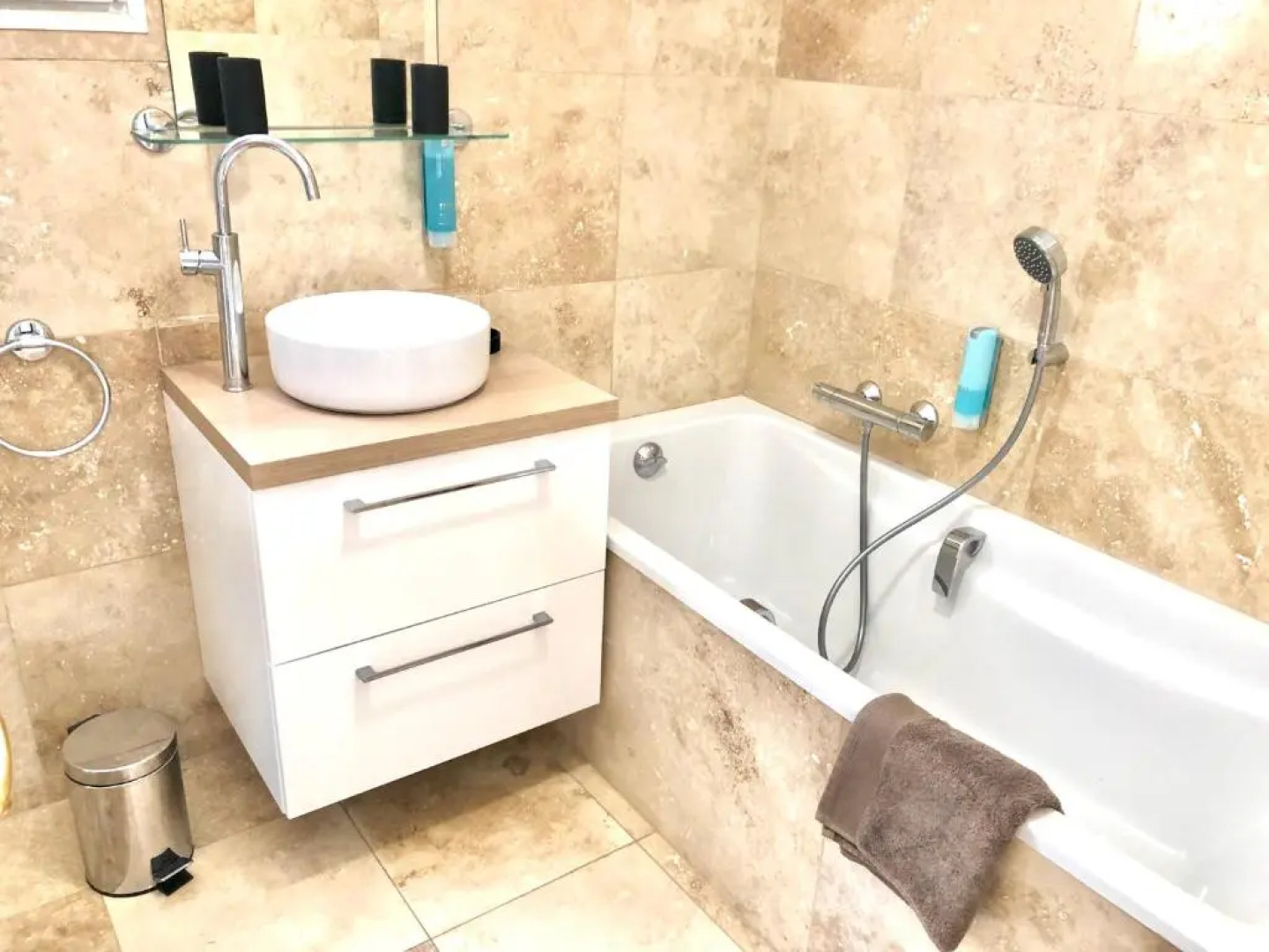 Villa Montfleuri, vieille ville à pieds, vue mer, piscine, 8 pers