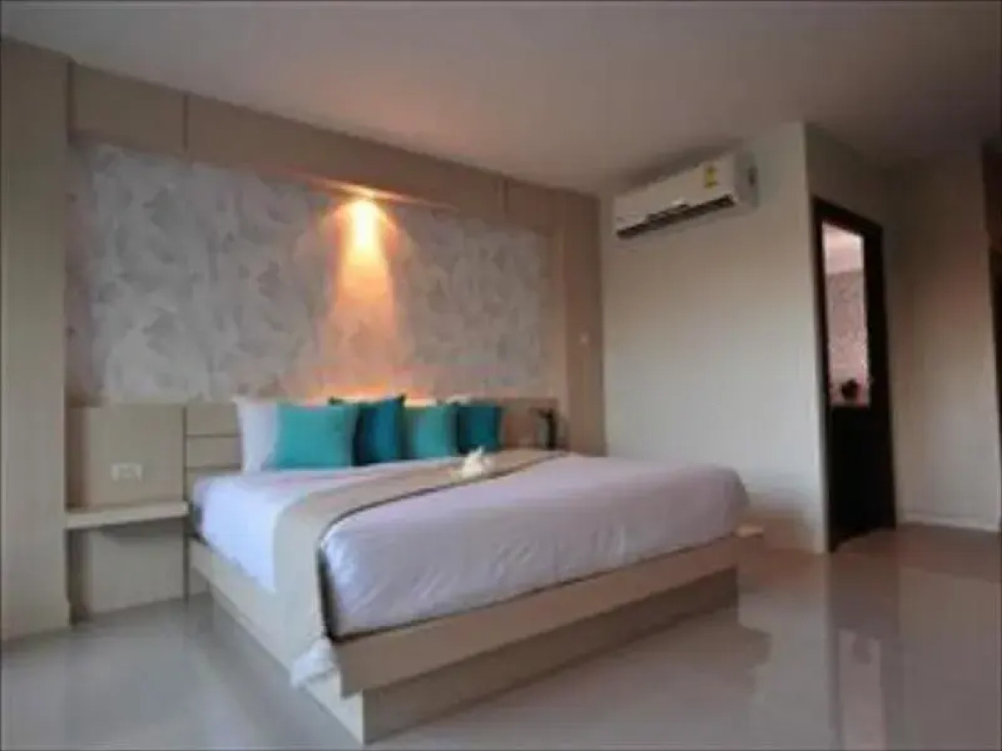 Chalong Beach Front Residence