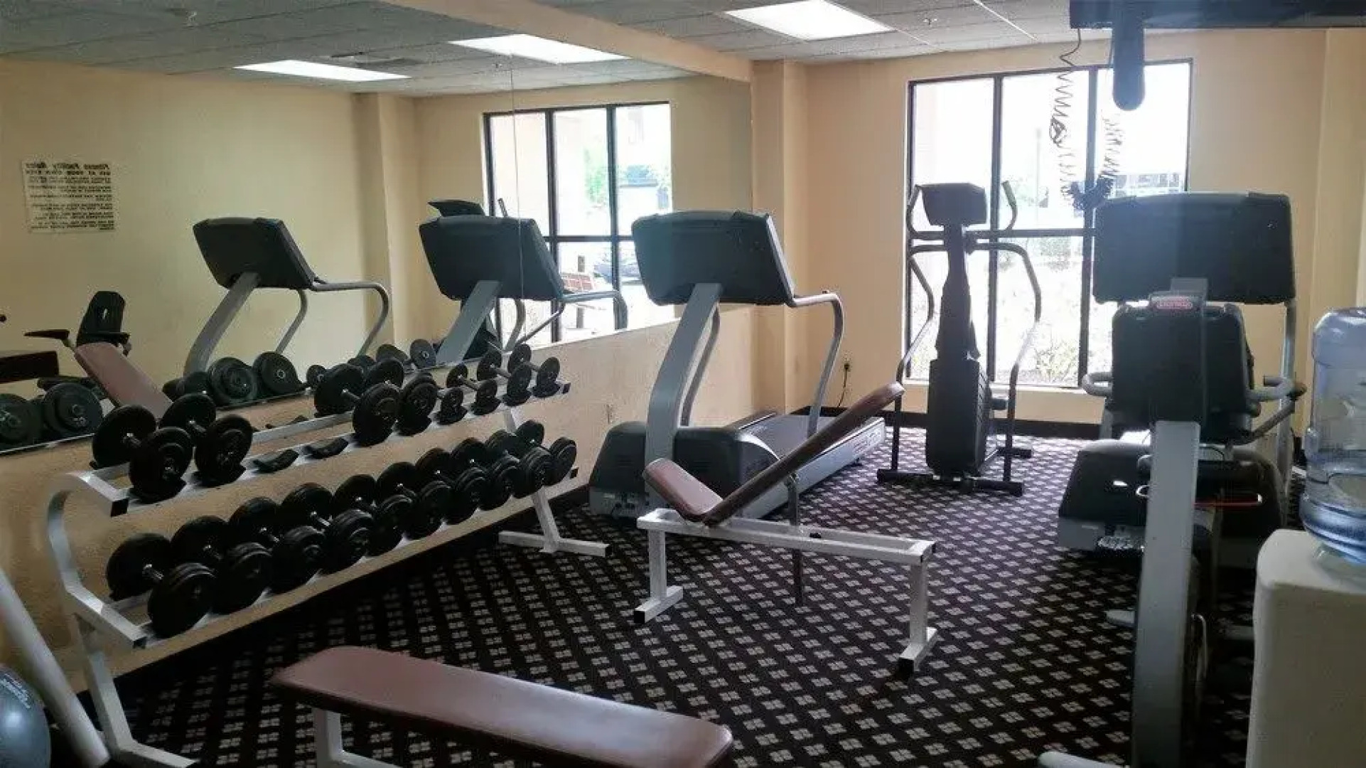 Holiday Inn Hotel & Suites Huntington-Civic Arena