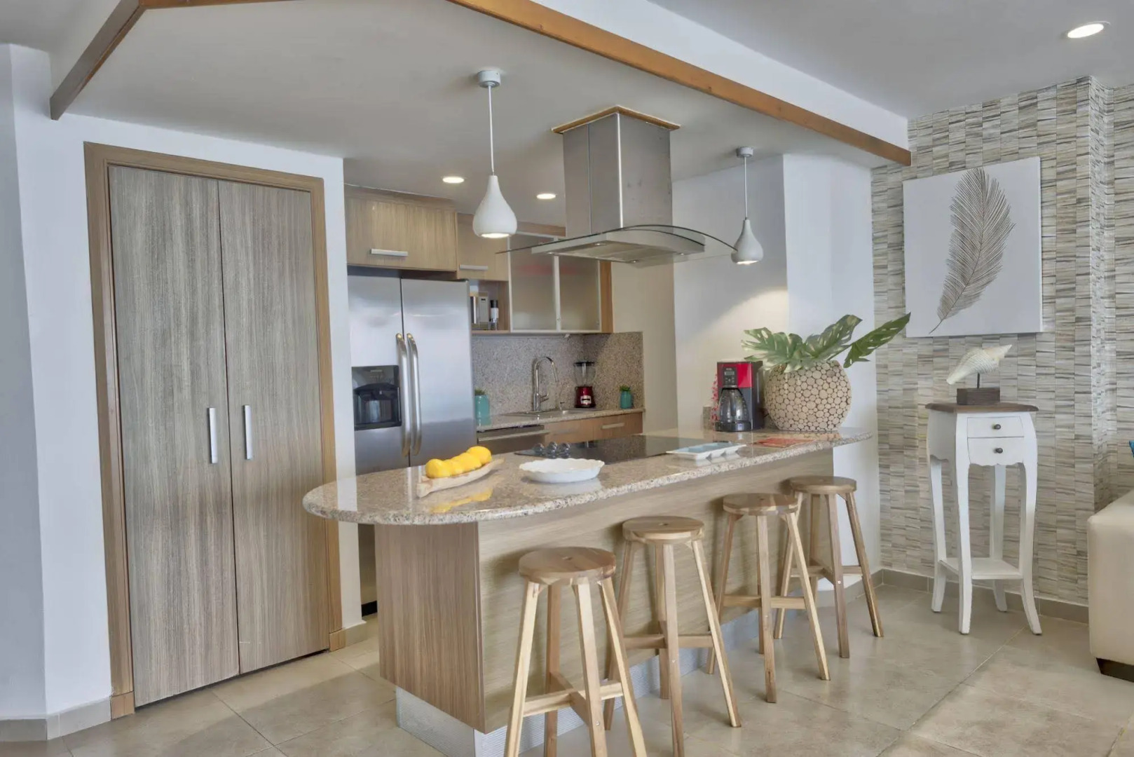 Xeliter Marbella, Juan Dolio