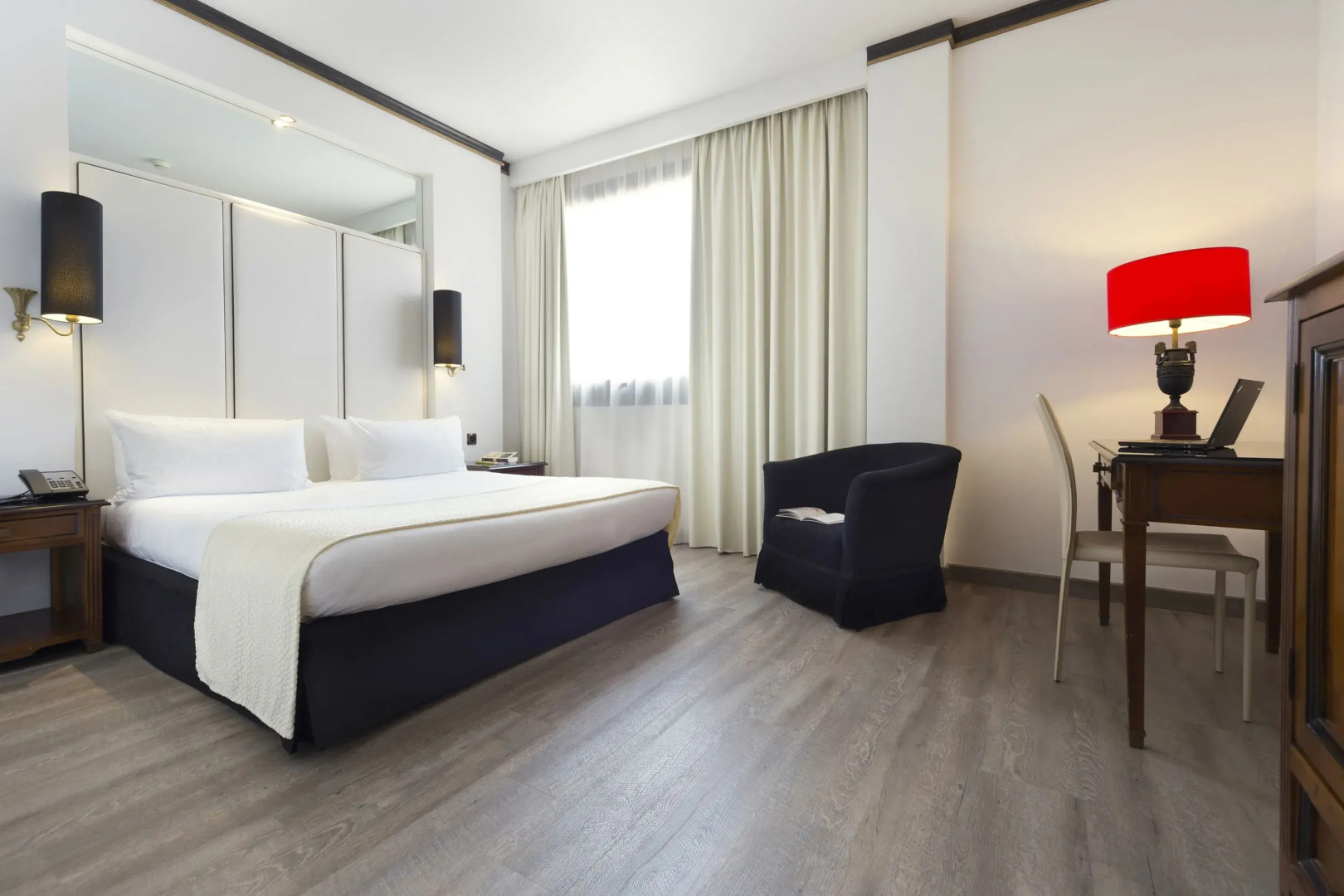Отель Melia Milano