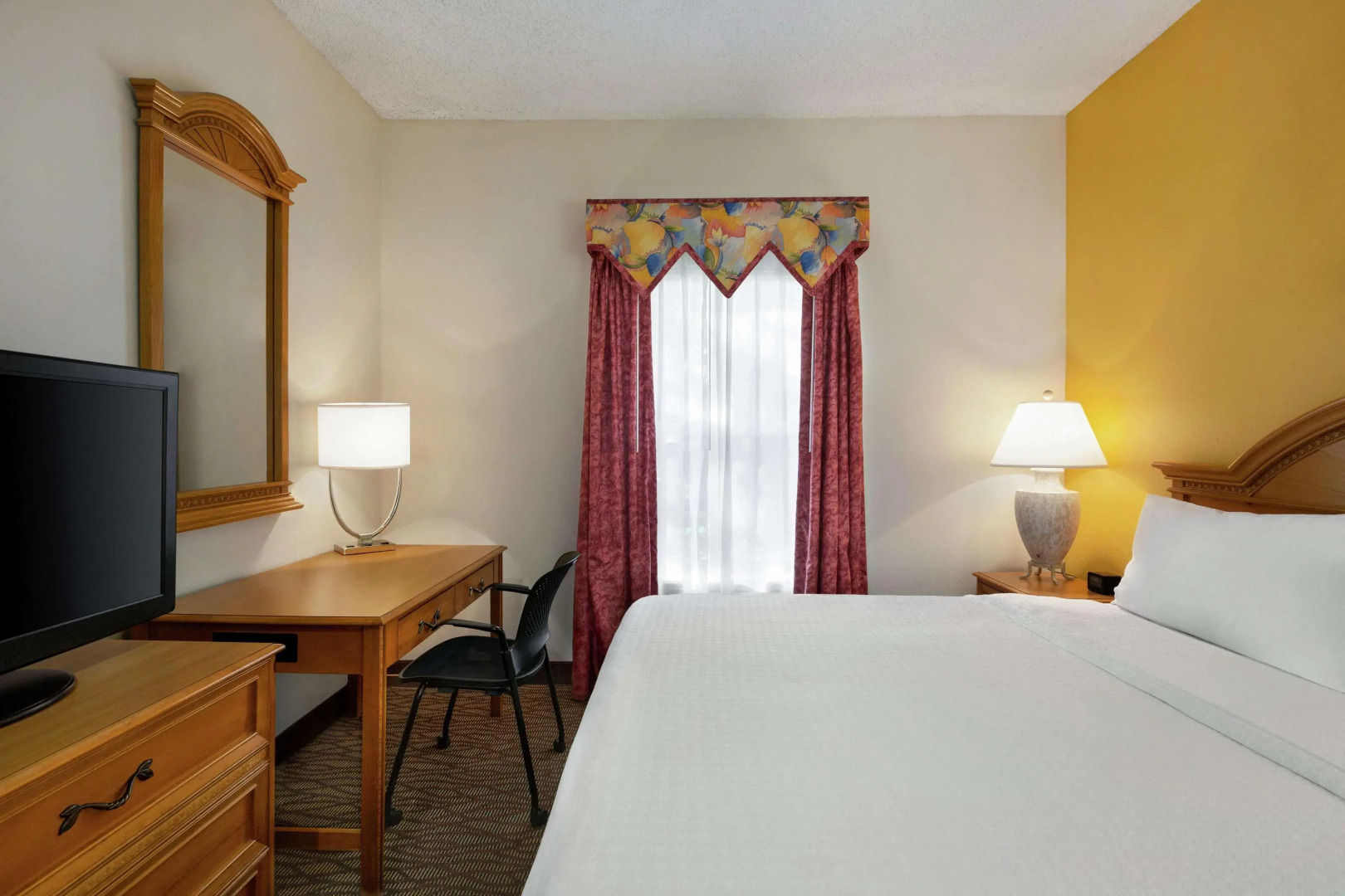 Homewood Suites by Hilton - Fort Myers