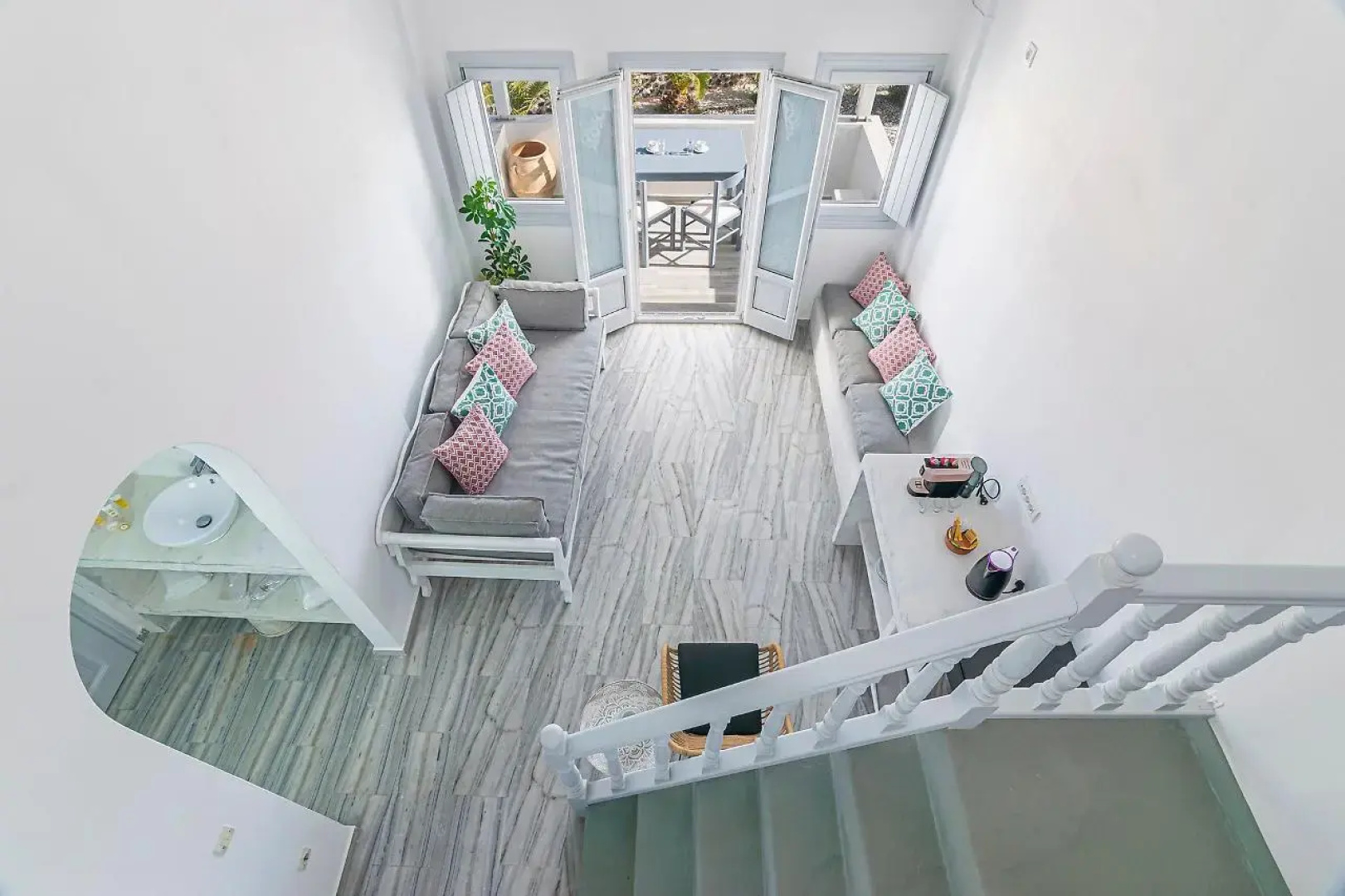 Phaos Santorini Suites