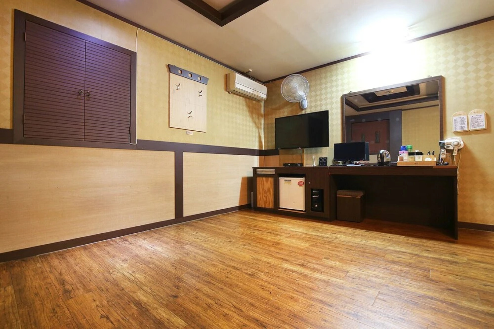 Hotel Laglas Asan Branch