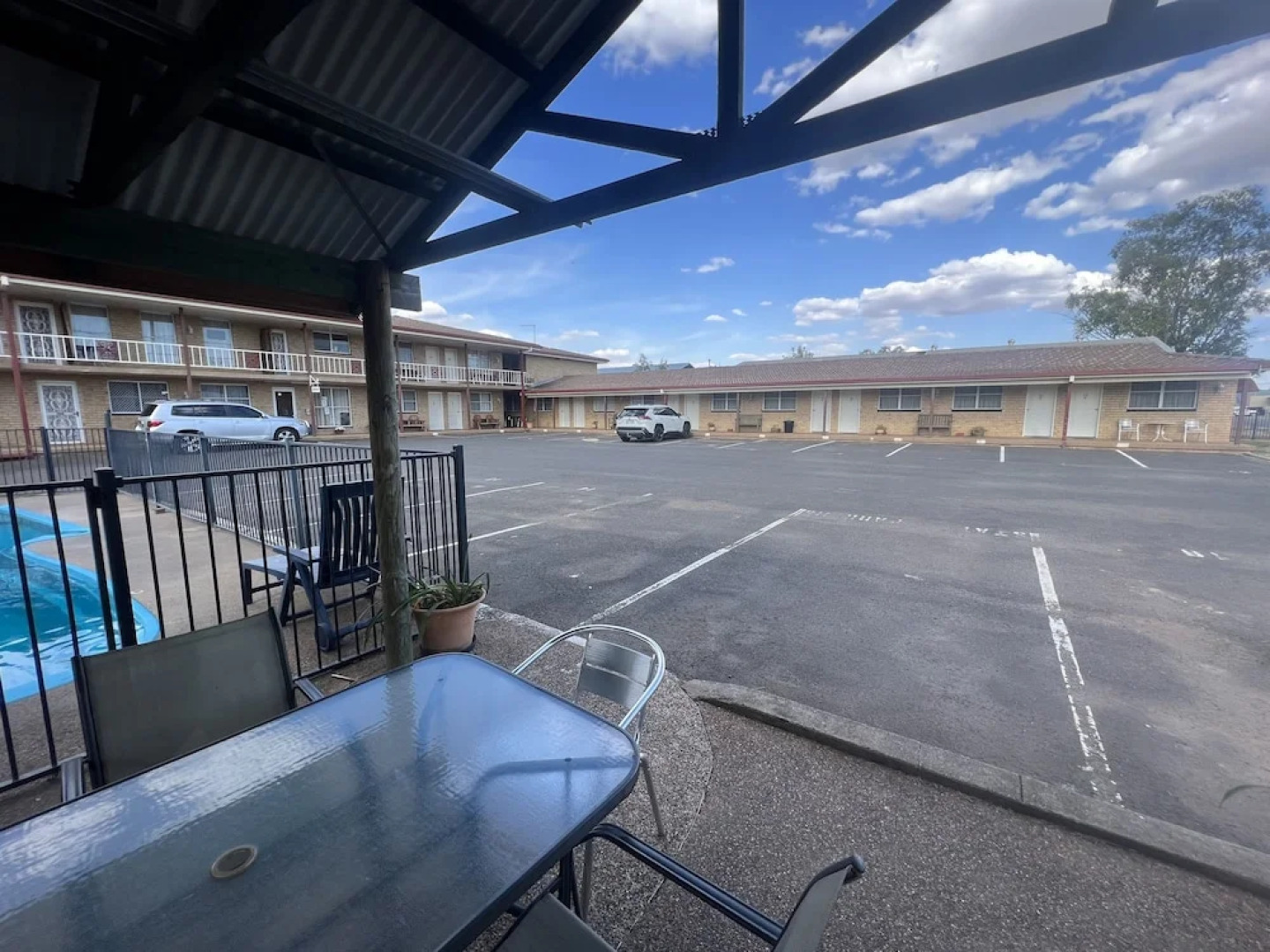 Overlander Motor Lodge