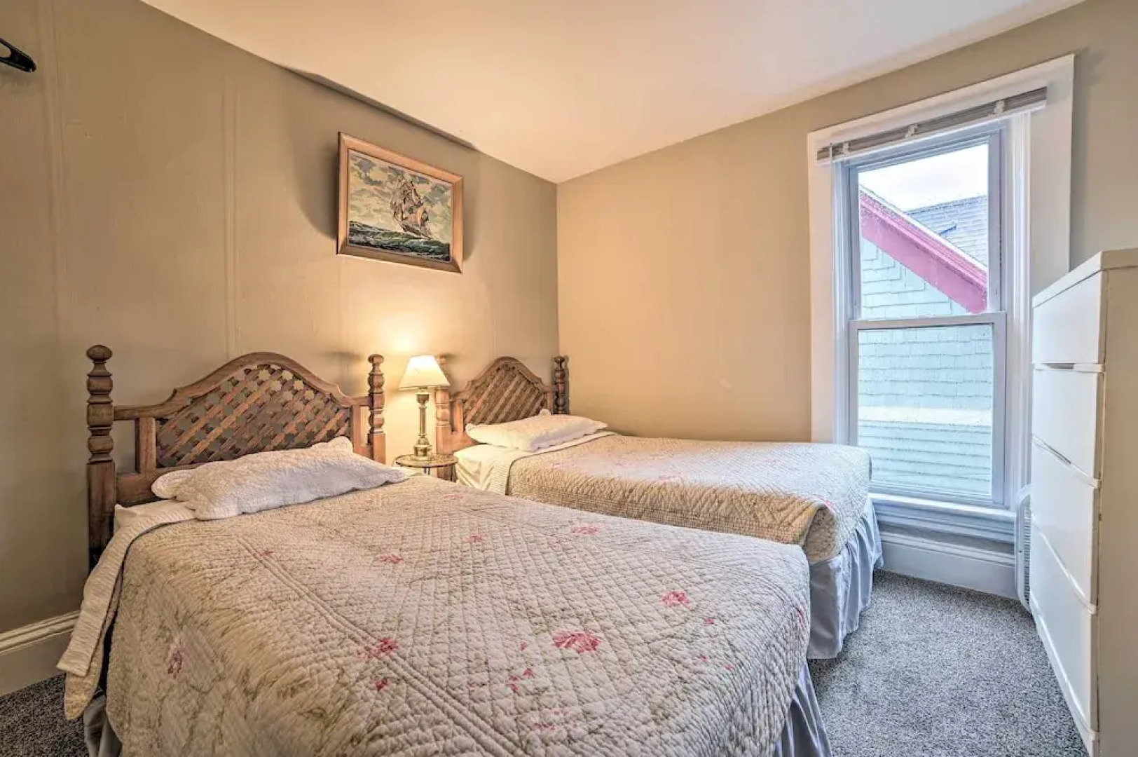 Manistee House w/ Deck: 1/2 Mi to Riverwalk!