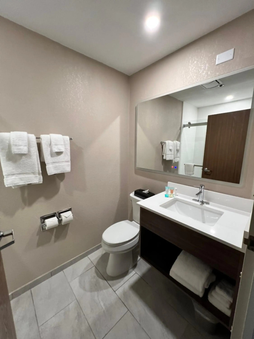 Norland Inn and Suites Roseau