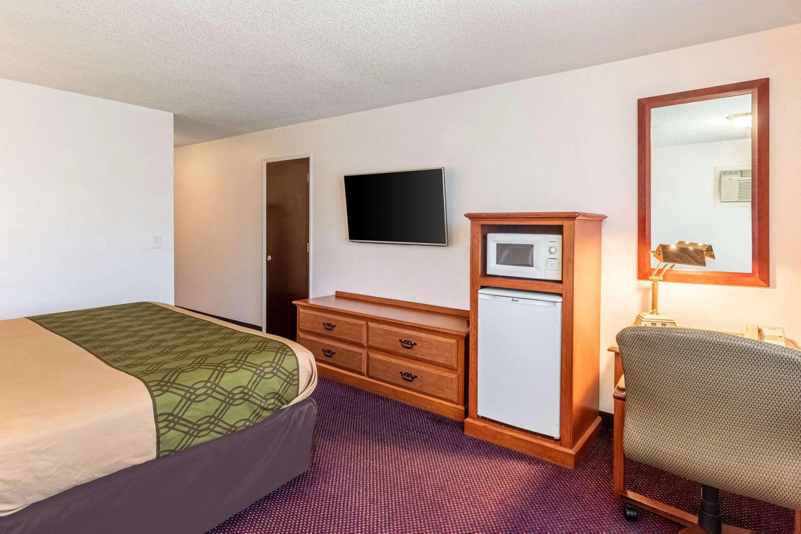 Rodeway Inn & Suites Portland West - Beaverton