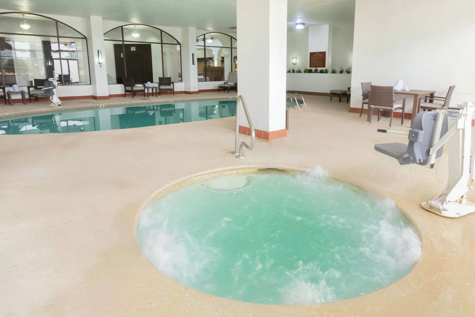 Embassy Suites by Hilton Tulsa I-44