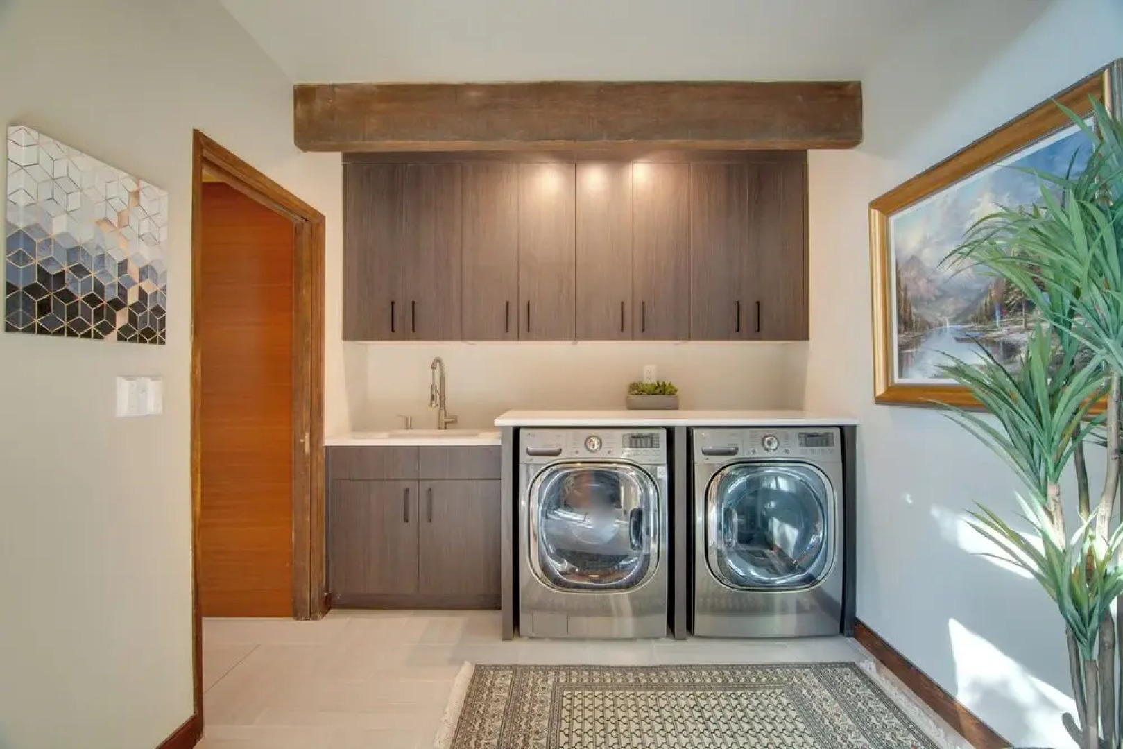 Chic Boulder Mountain Home w/ Hot Tub + Views