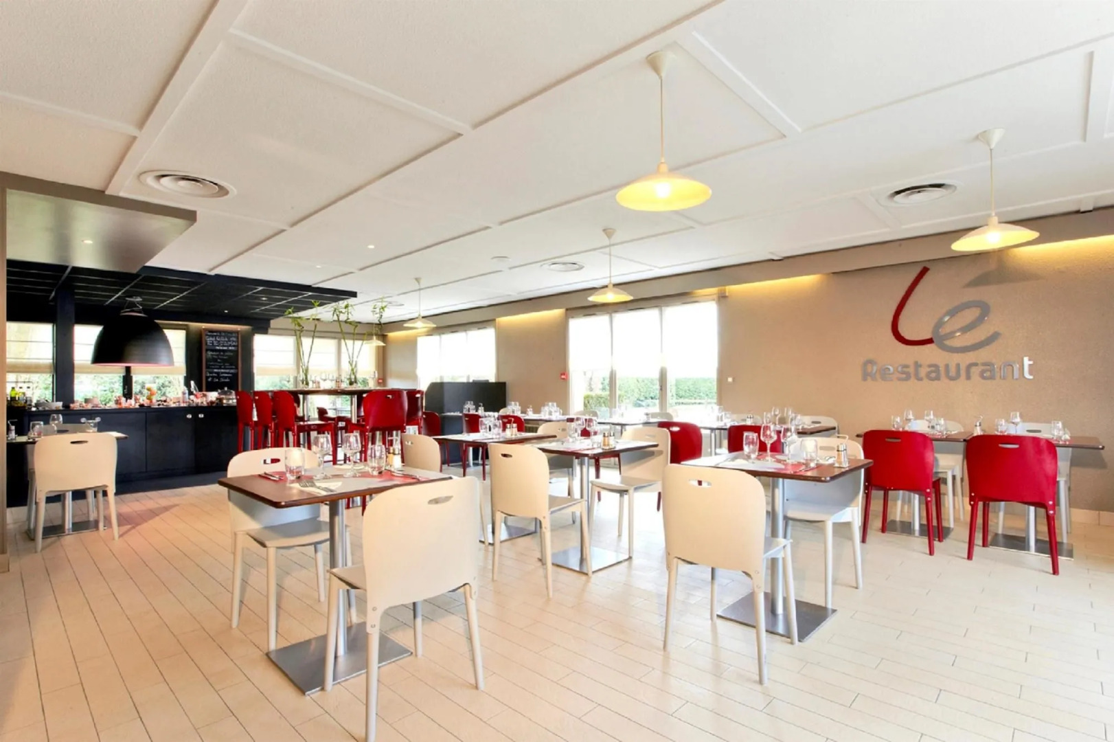 Campanile Versailles - Buc