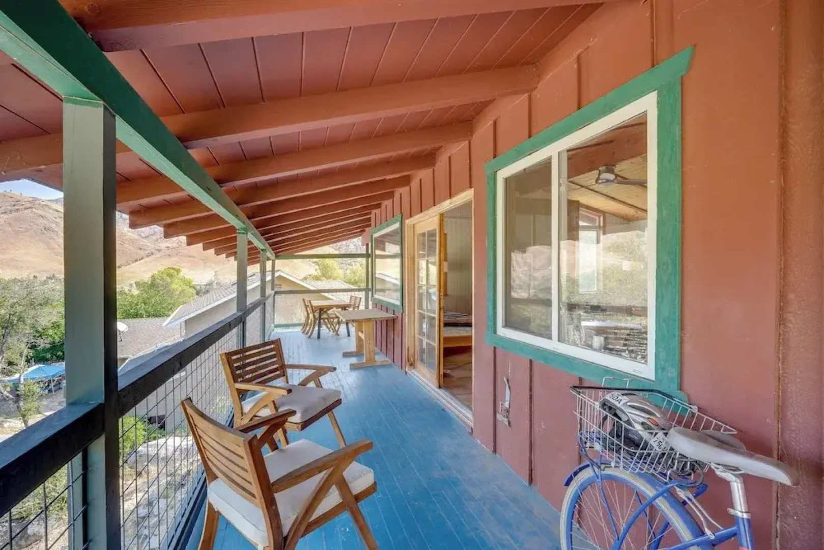 Scenic Kernville Getaway w/ Deck & Mountain Views!