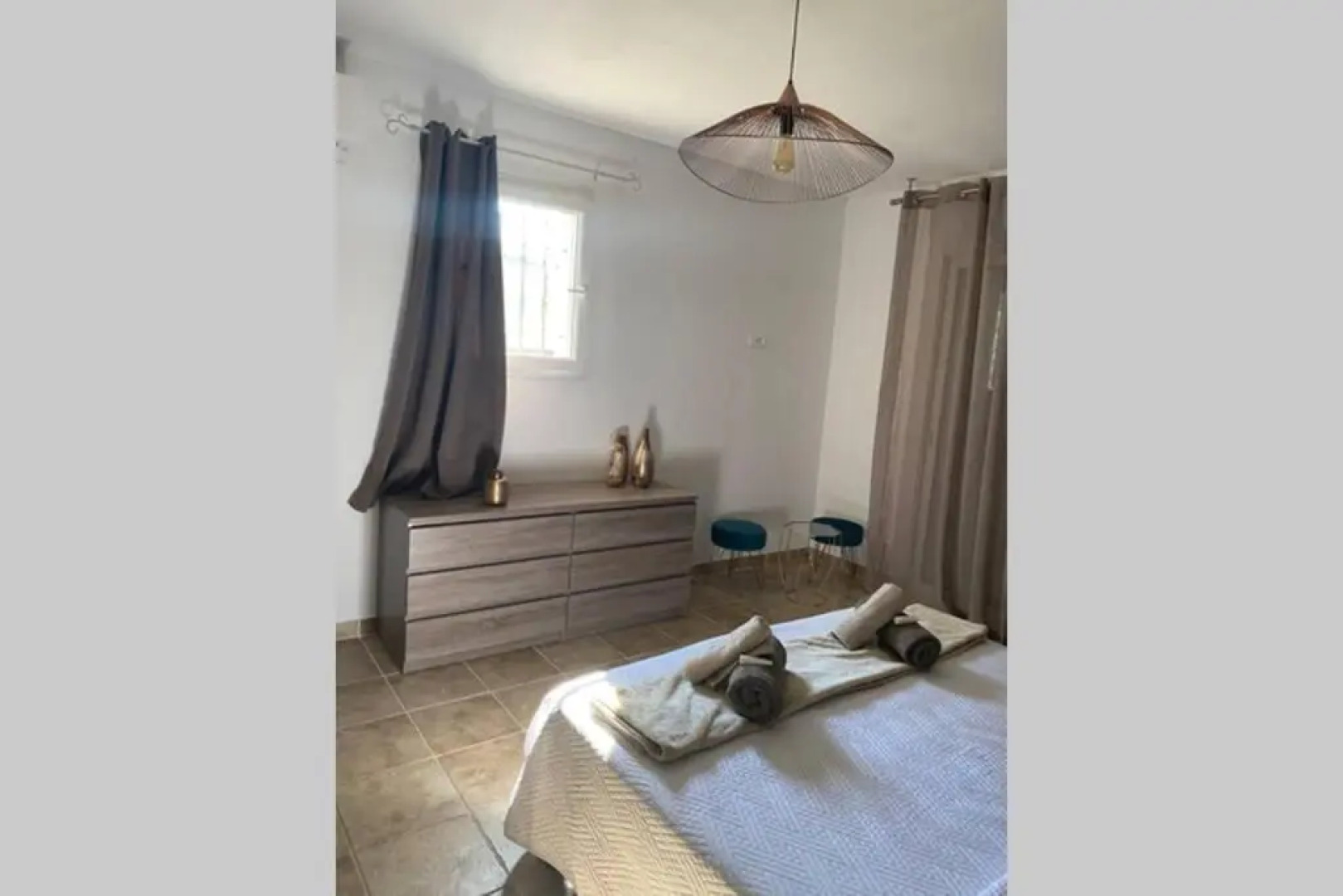 Suite Spacieuse Avec Acces Piscine