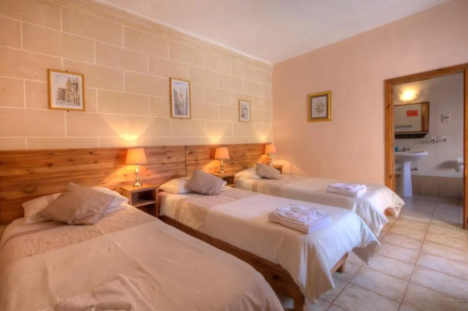 Green Grove Guest House