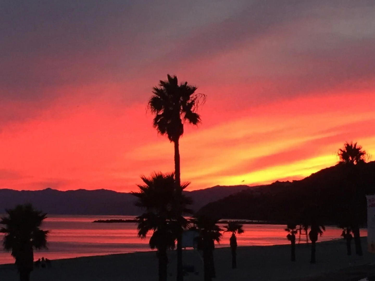 磯ノ浦駅前ゲストハウス 月と空moon and sky