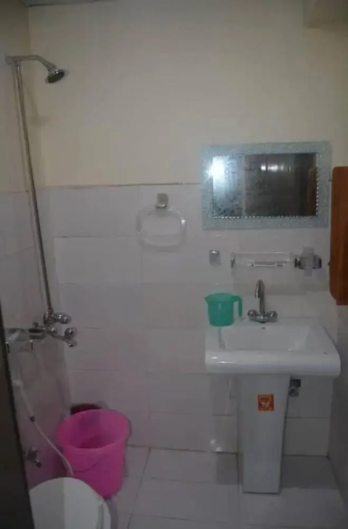 Golden Bite Hotel And Restaurant