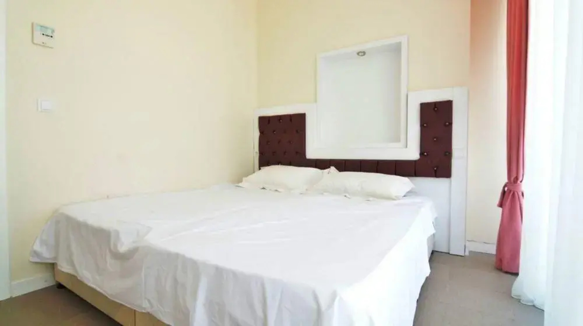 Novron Feronia Villas