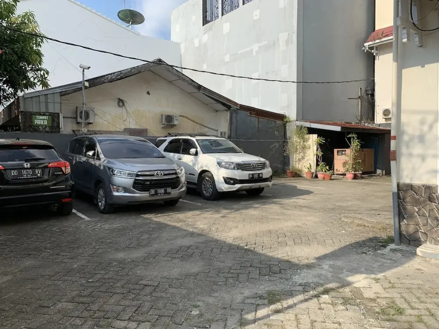 Hotel O Edotel Smkn 5 Palopo Near Bukit punai