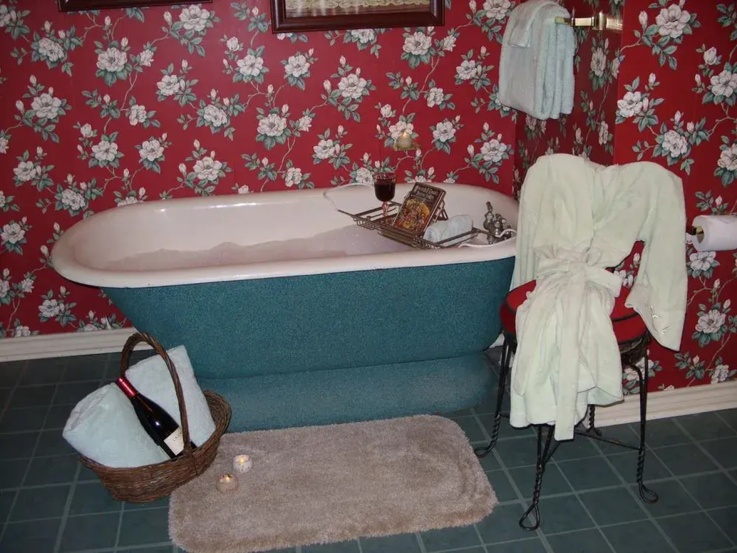 Four Winds Victorian Venue & Suites