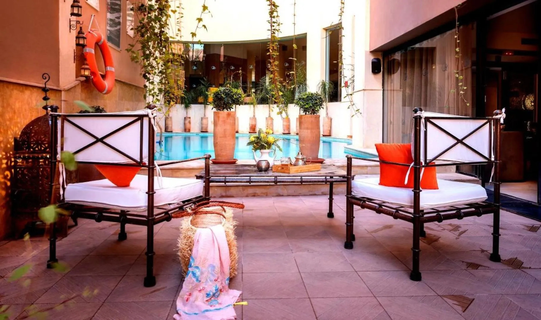 Отель Dellarosa Boutique Hotel & Spa