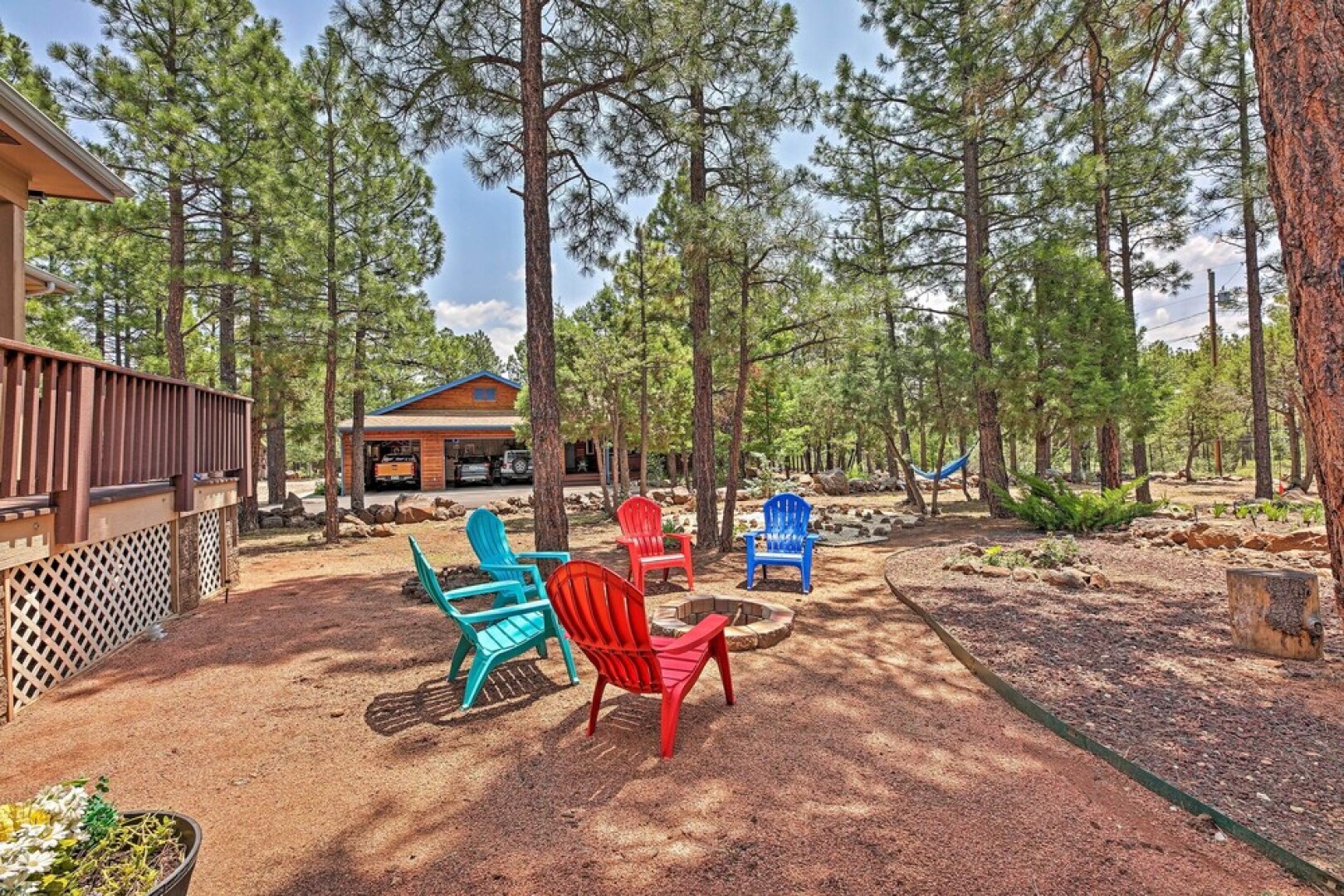 Upscale Show Low Haven w/ Fire Pit & Game Room!