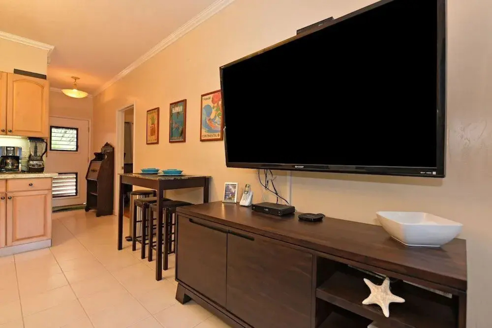 Pohailani 131 by RedAwning