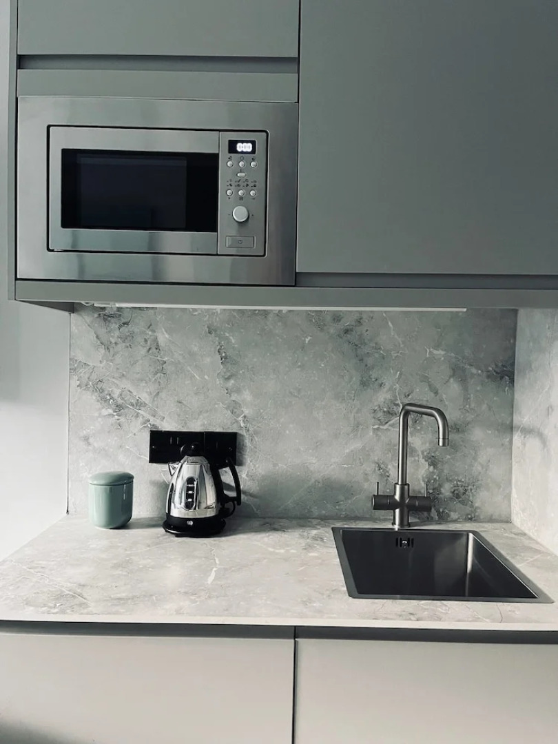 Room in the Borders - 1 Sime Place