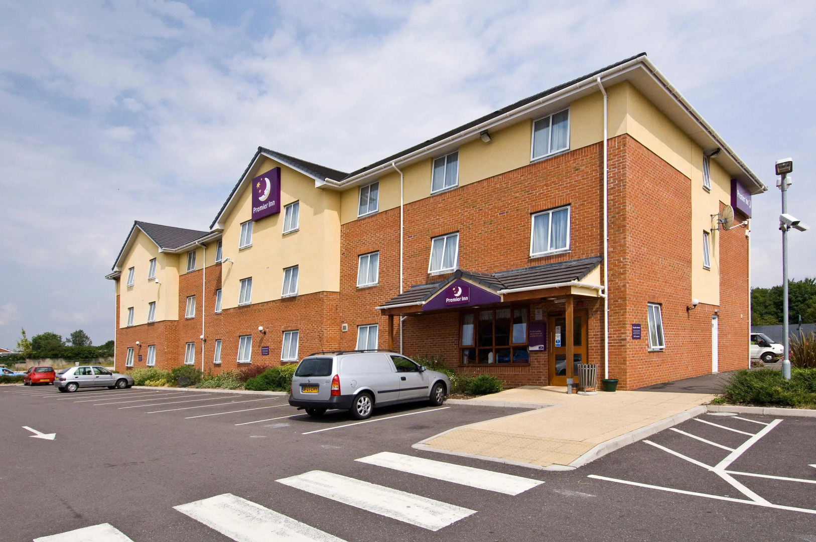 Premier Inn Swindon Central