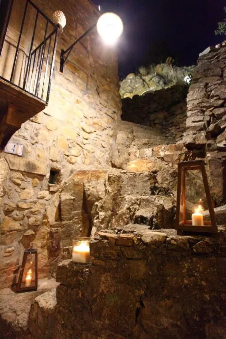 jusu e susu montagna mare