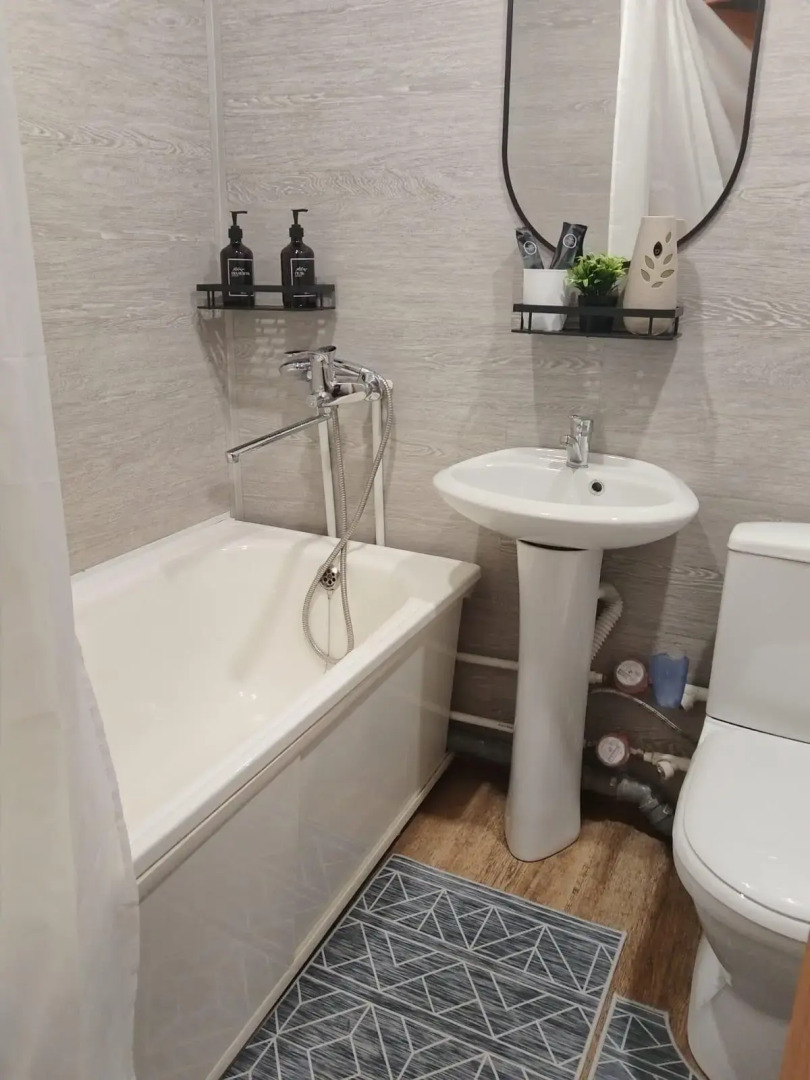 Апартаменты на проспекте 50 лет Октября 18