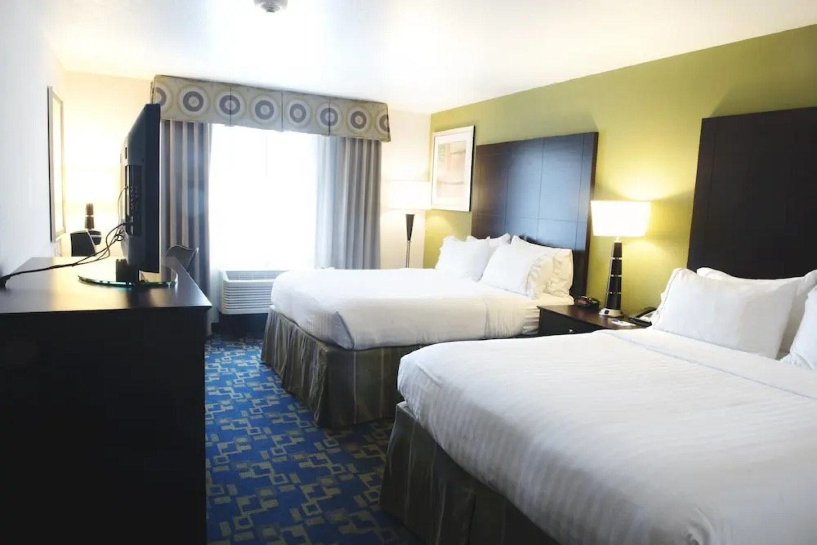 Holiday Inn Express Urbandale Des Moines