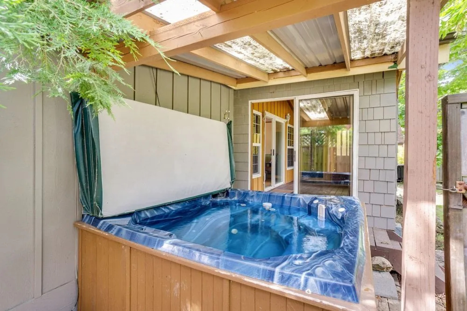 Deer Harbor View Cottages