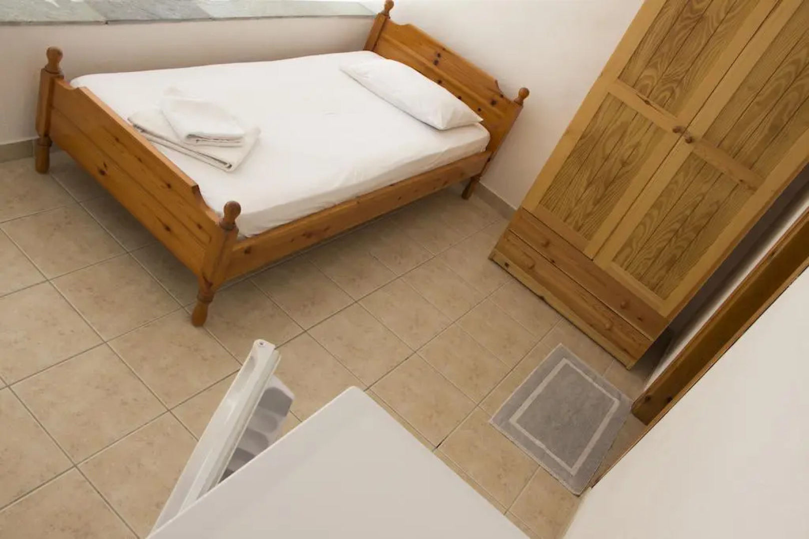 Perigiali Rooms & Apartments Folegandros