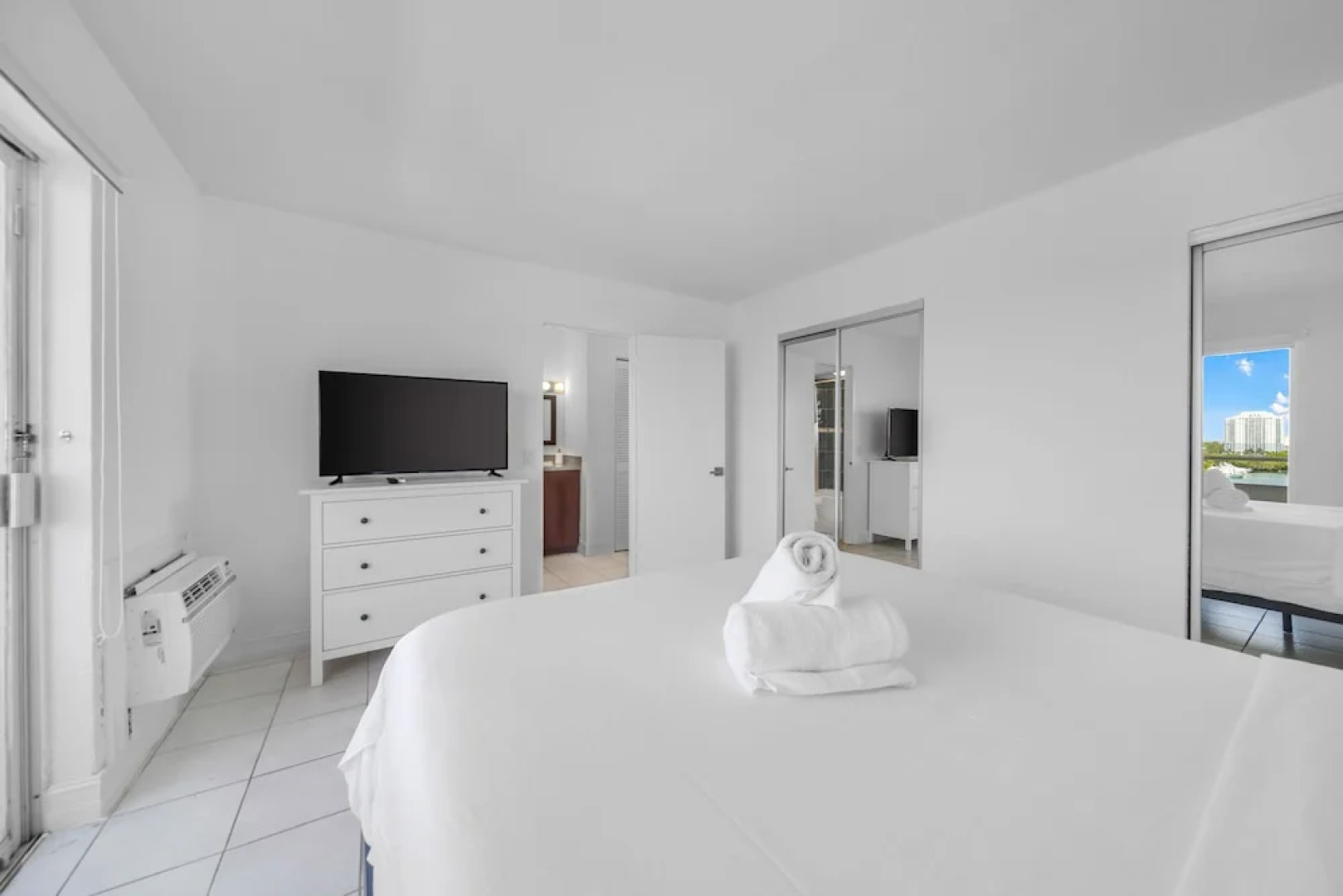 Waterfront One-Bedroom Apt