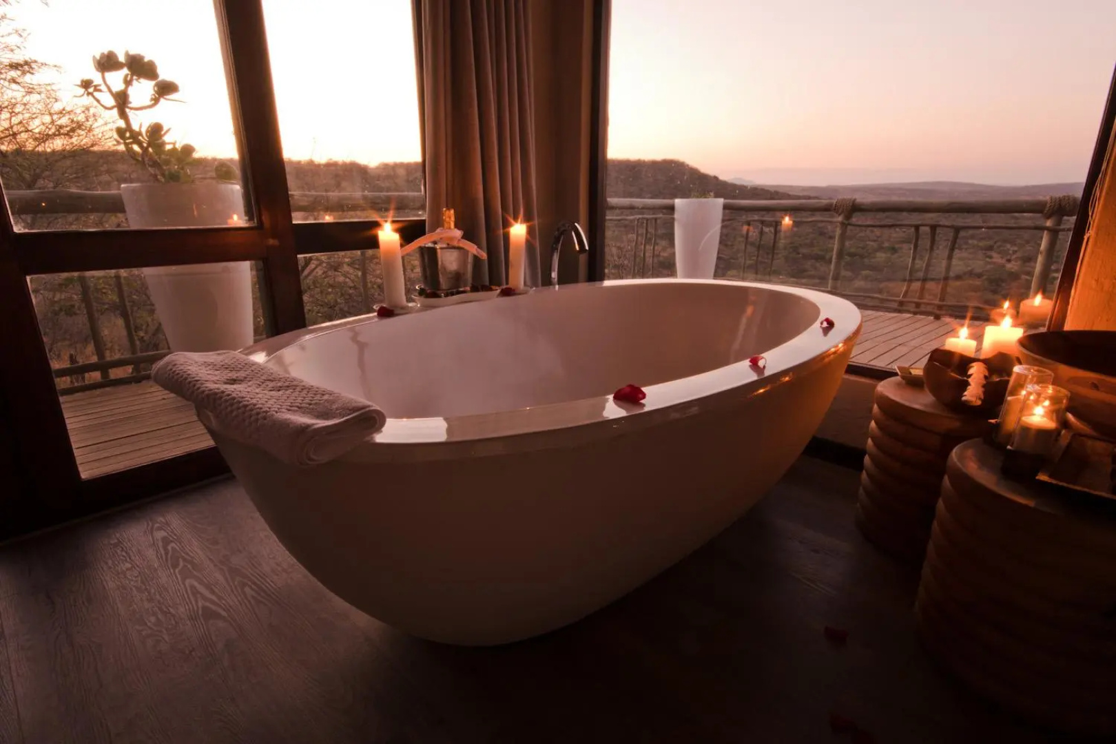 Nambiti Hills Private Game Lodge