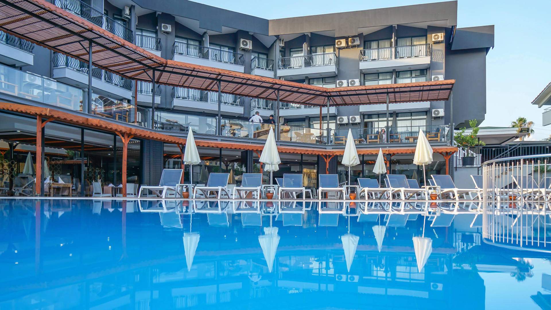 Clover Magic Park Side Otel