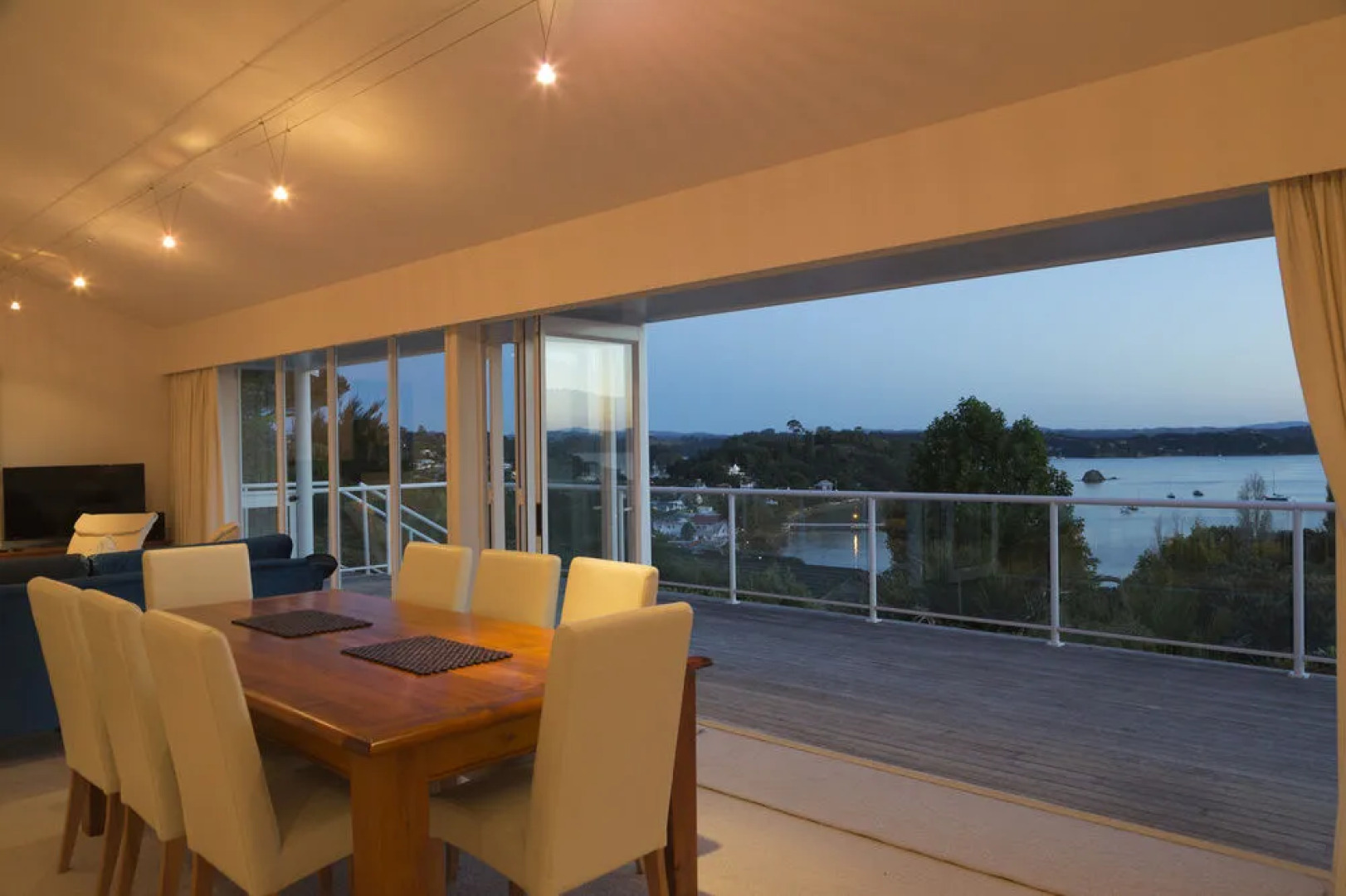 Russell View Apartments