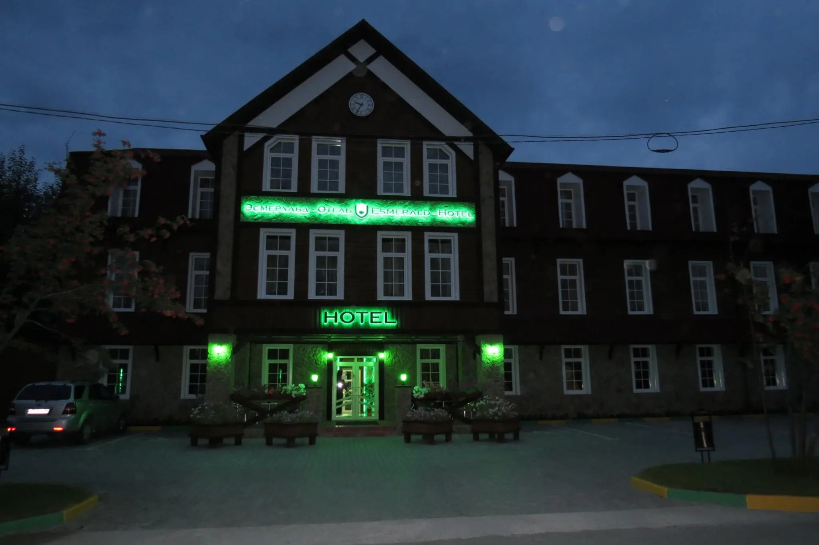Отель Эсмеральд