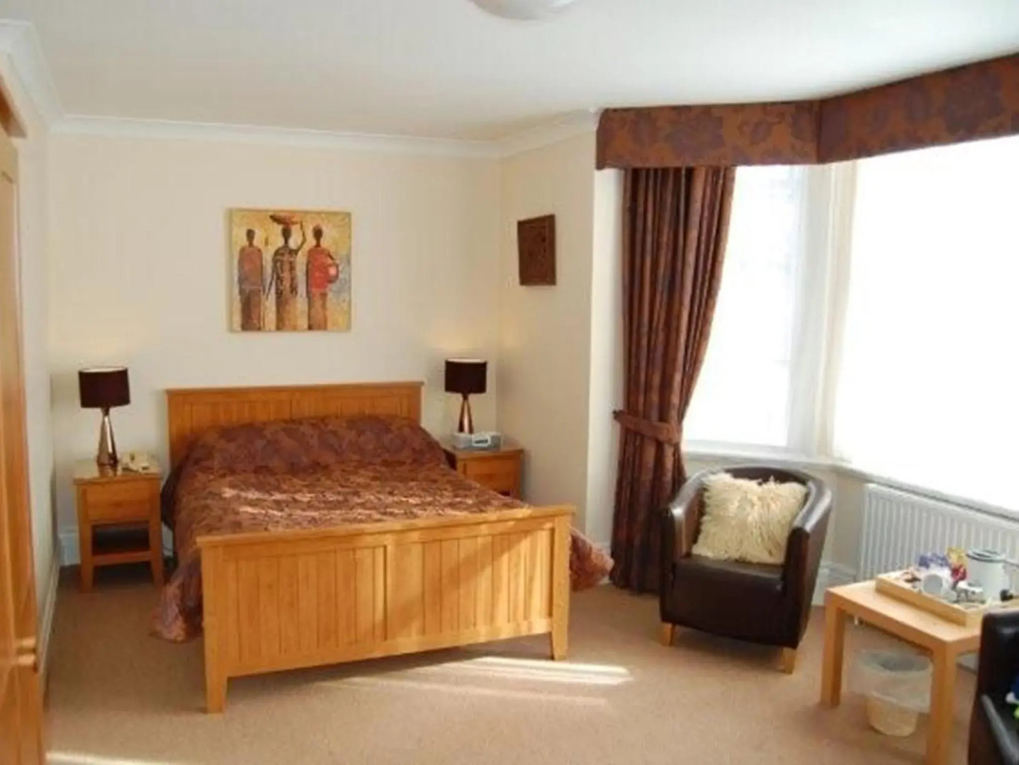 Cheshire Hospitality Ltd T/A Lennox Lea Studios & Apartments