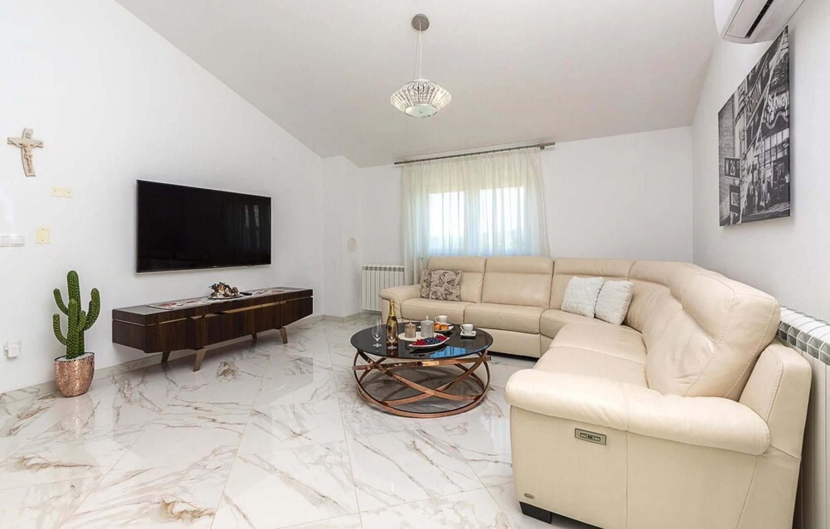 Nice Home in Buje With Wifi and 2 Bedrooms