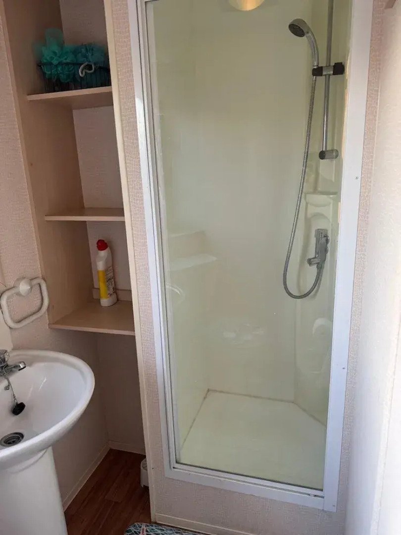 Seaside Bliss Retreat in Heart of Isle of Sheppy