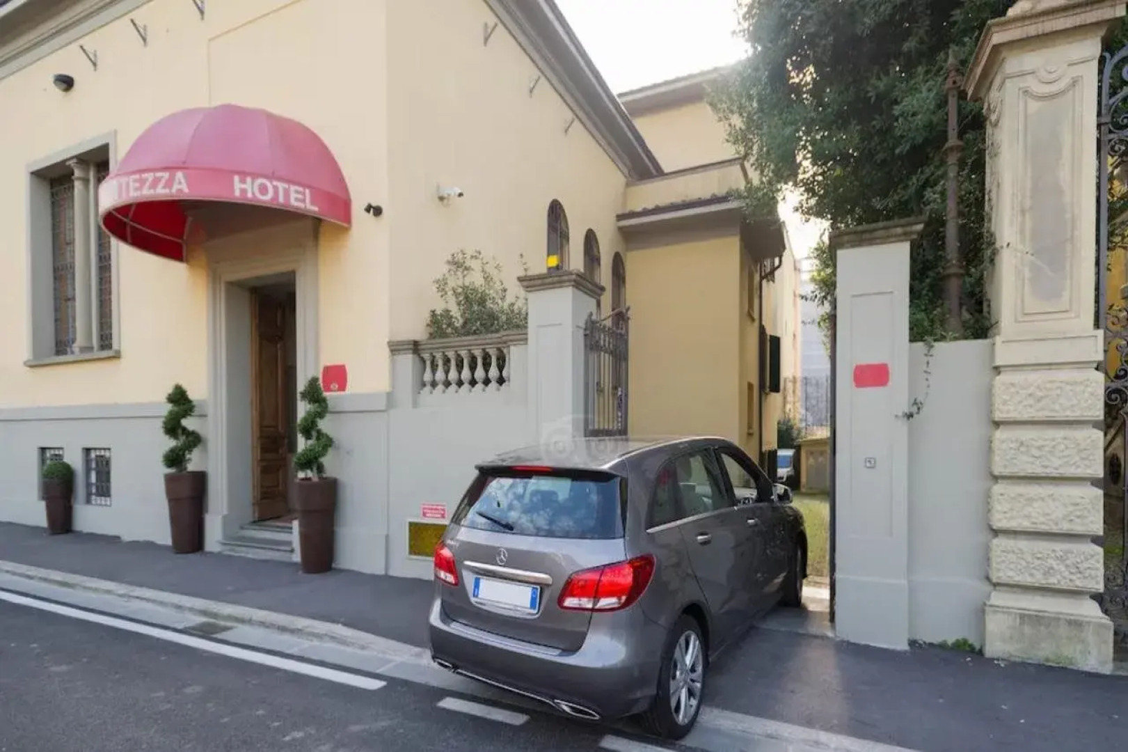Отель La Fortezza