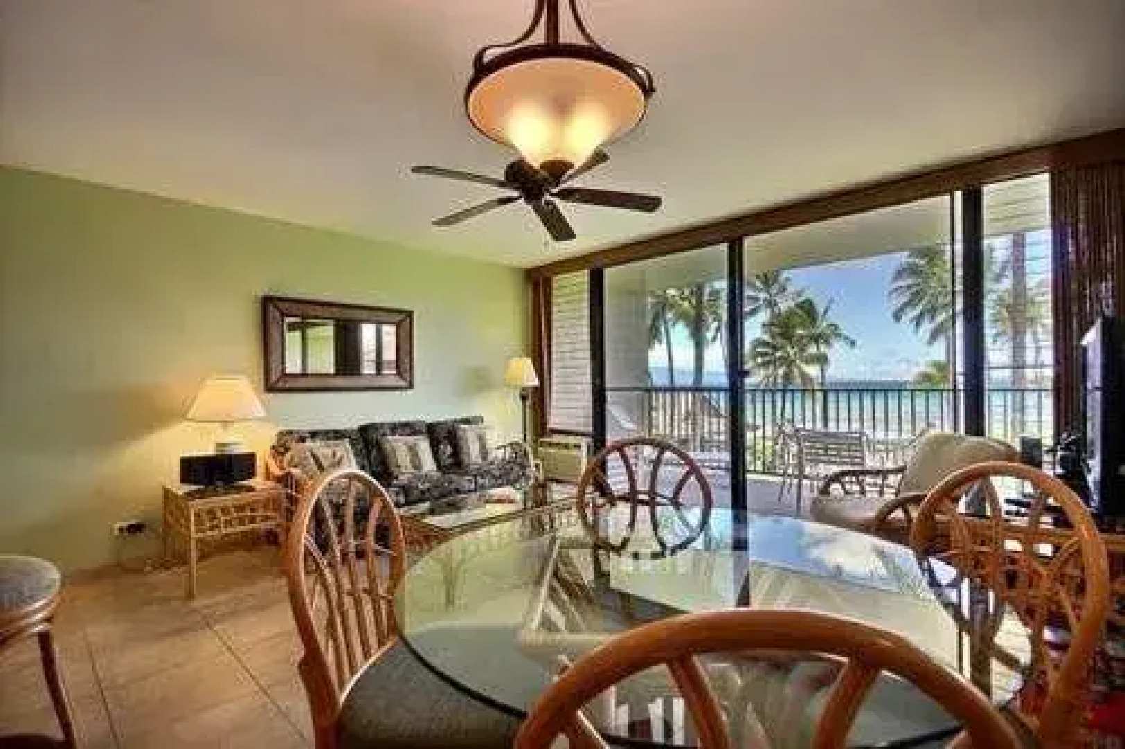 Pohailani 128 by RedAwning