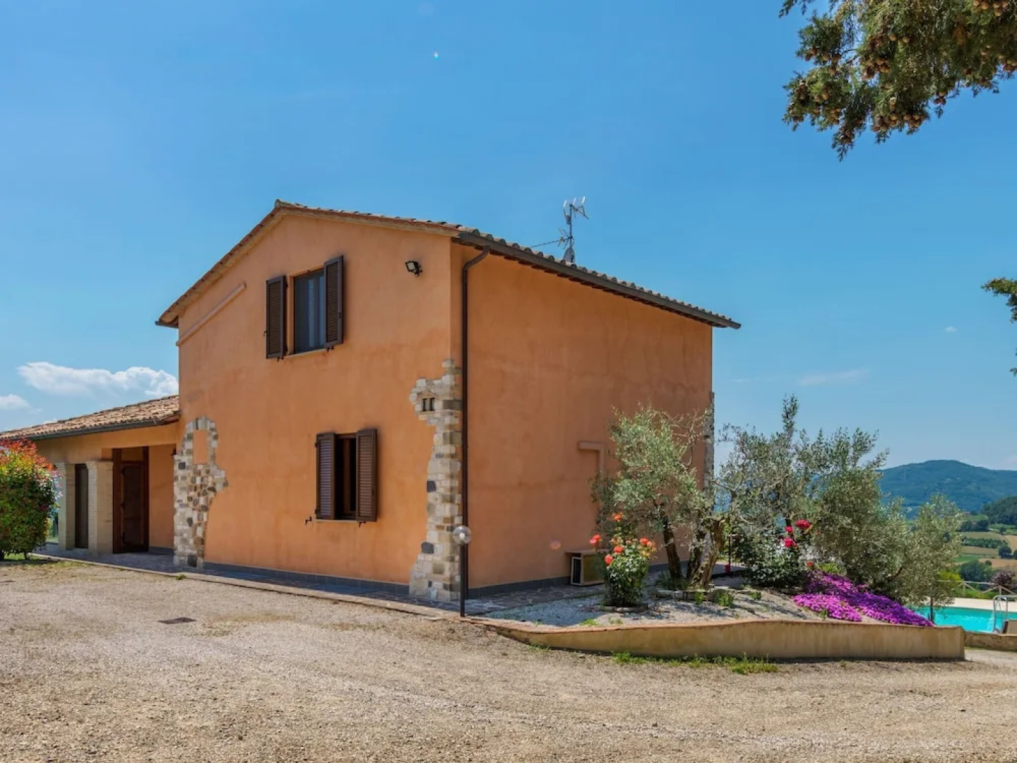 Charismatic Holiday Home in Montone With Private Pool