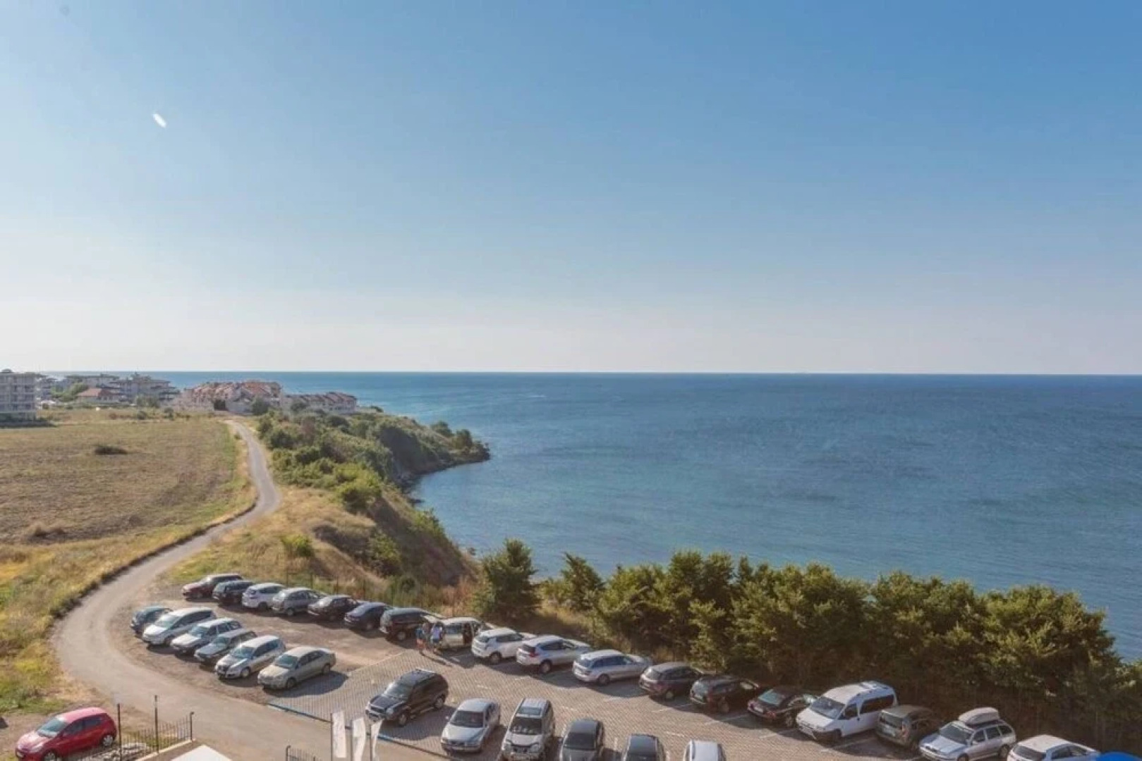 Charming 1-bed Apartment in Aheloy