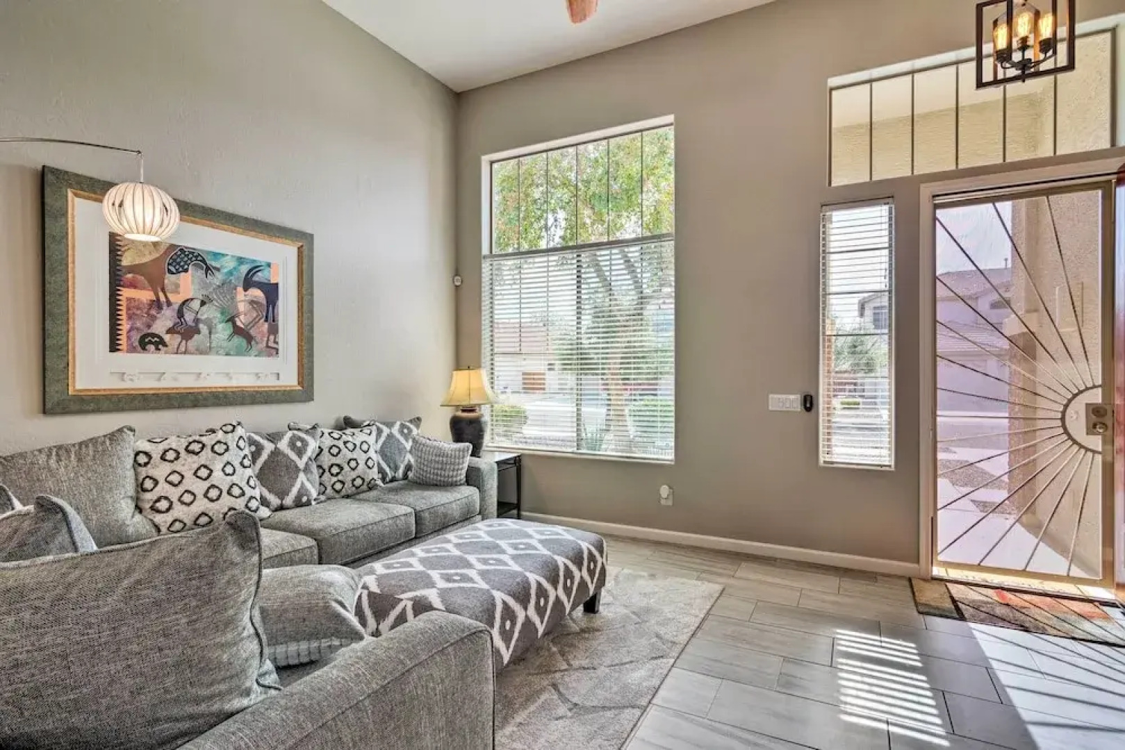 Near Westgate Entertainment District: Home w/ Pool