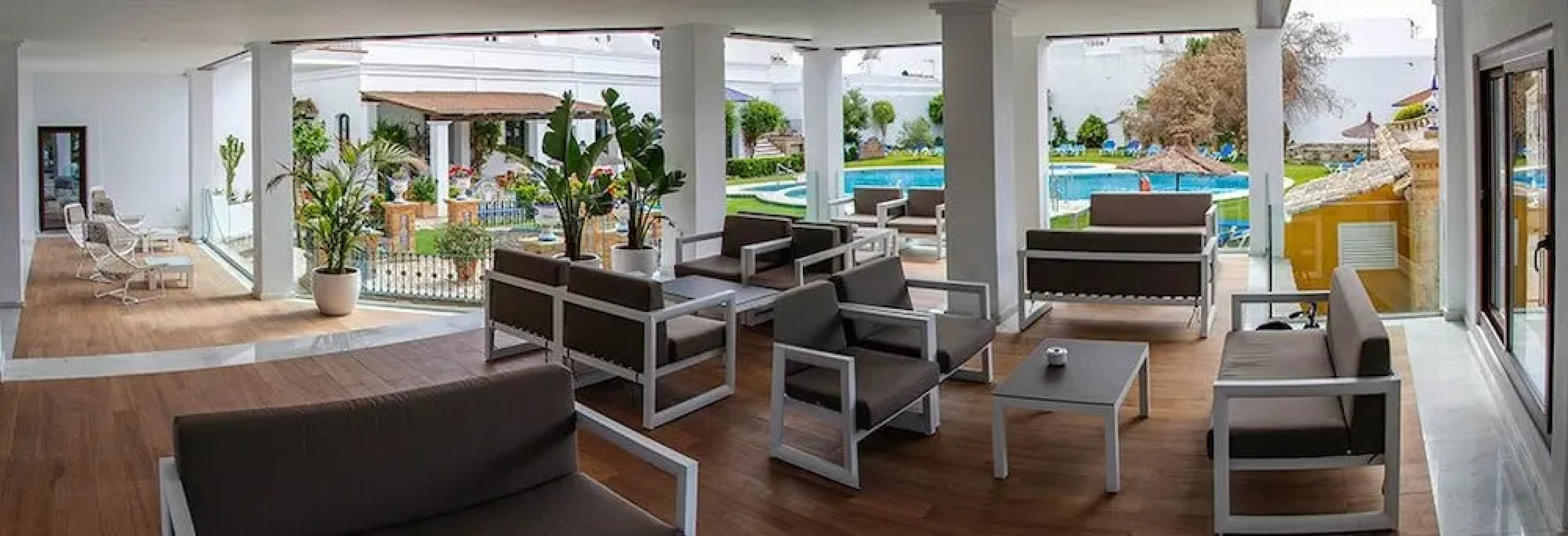 Hospedería – Appartments Doña Lola Zahara