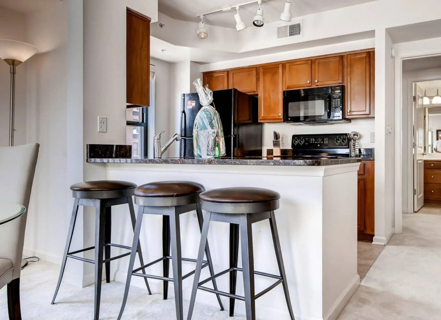 Global Luxury Suites at Thomas Circle