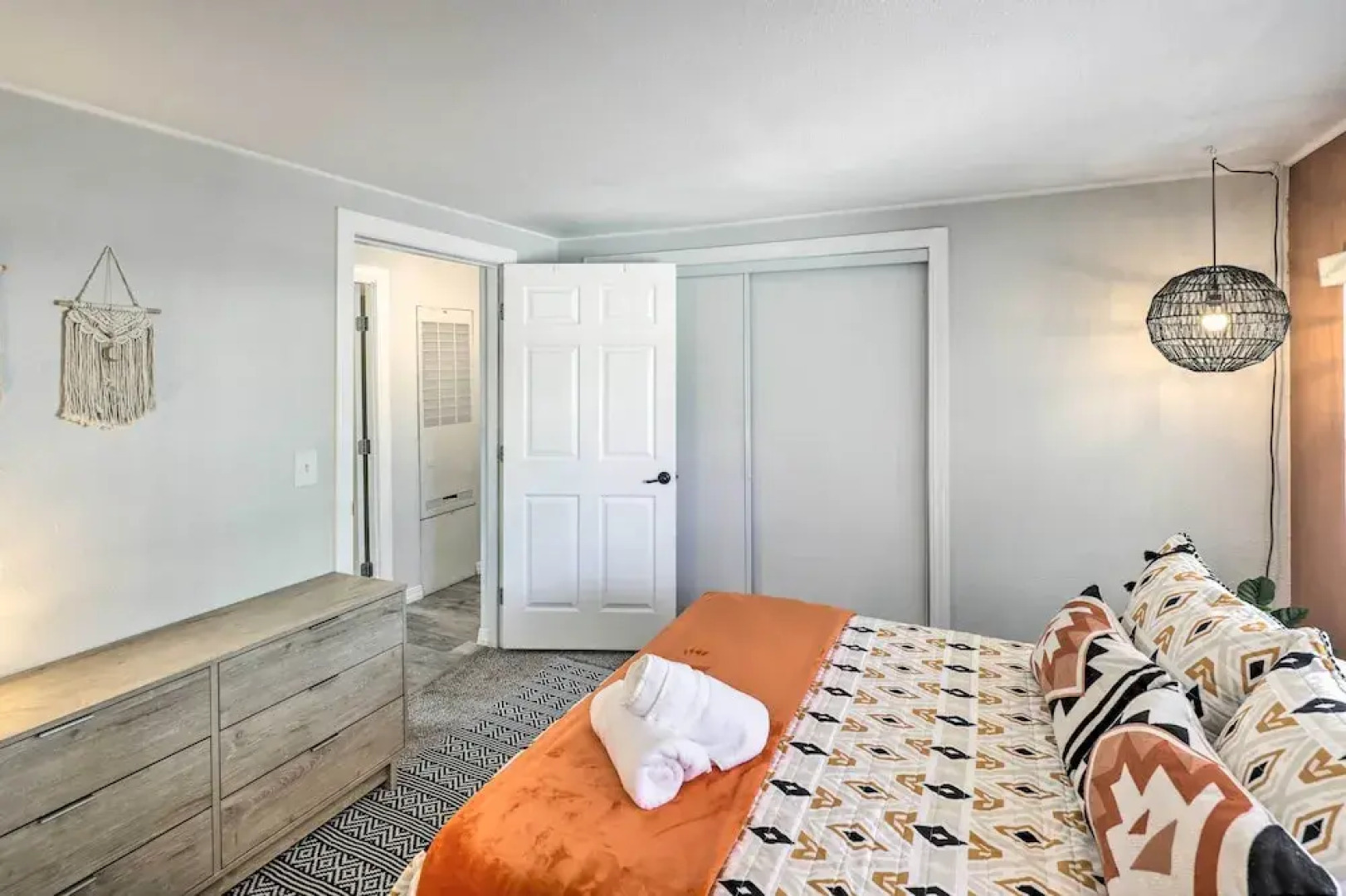 Updated Escape w/ Game Room 1 Block to River!